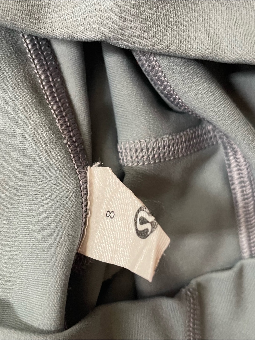 NWOT Lululemon Size 8 Align leggings - Picture 3 of 4